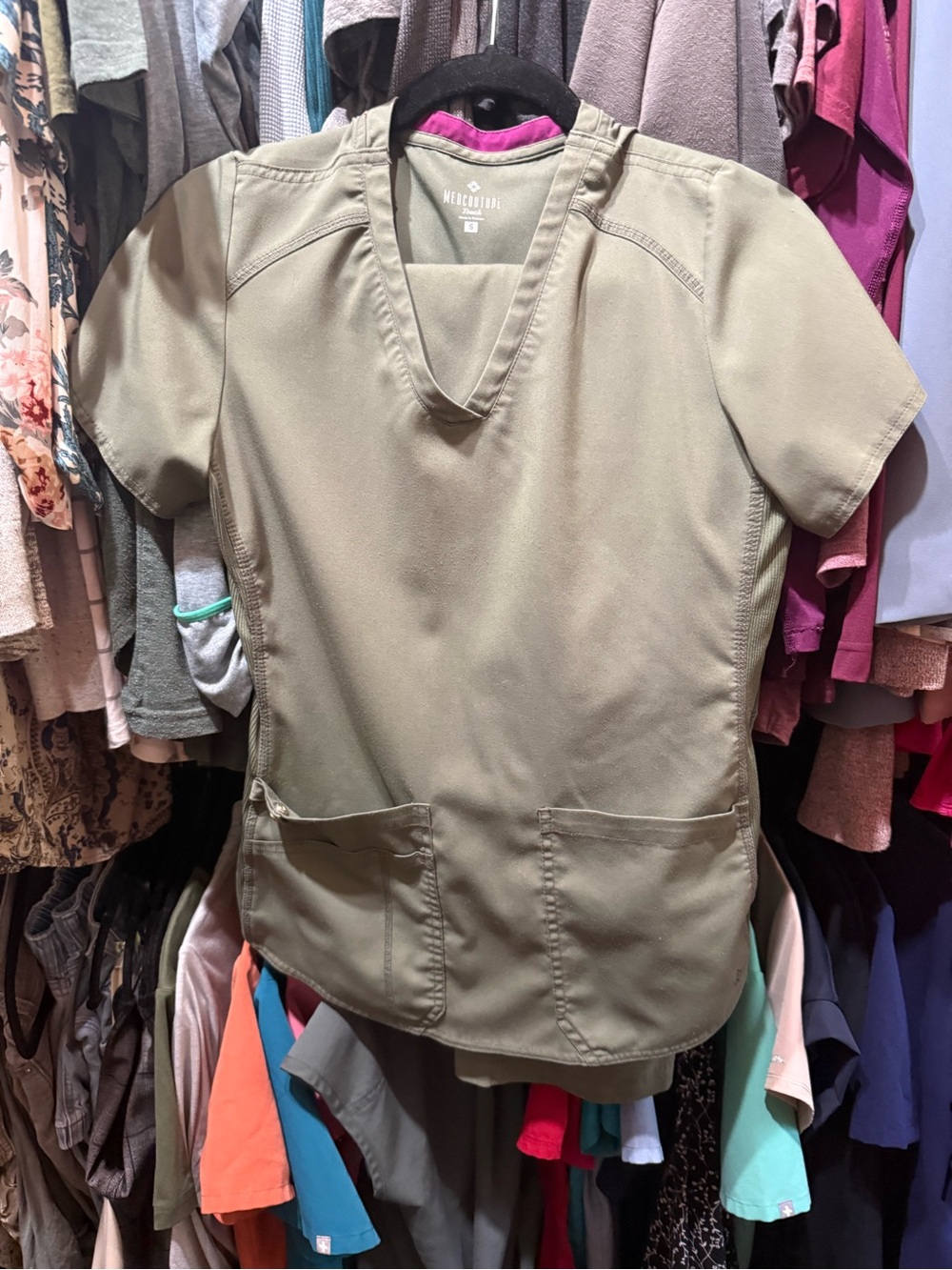 Med Couture Olive V-Neck Short Sleeve Scrub Top/pant set. Small/regular boot cut